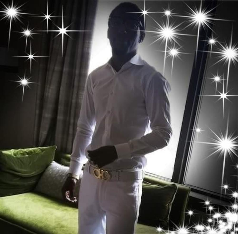 Meet your Posher, Foreign